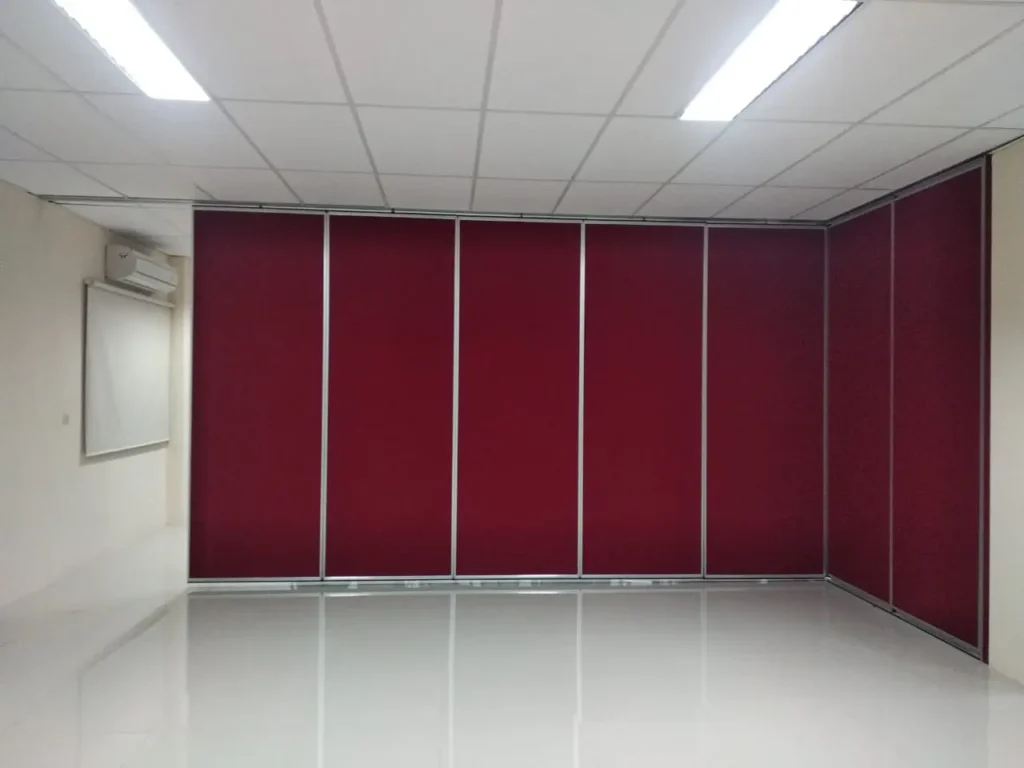 Partisi Geser Lipat Pireki