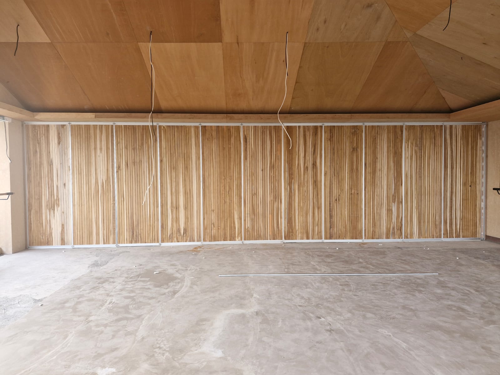 Partisi Movable Wall Geser Lipat